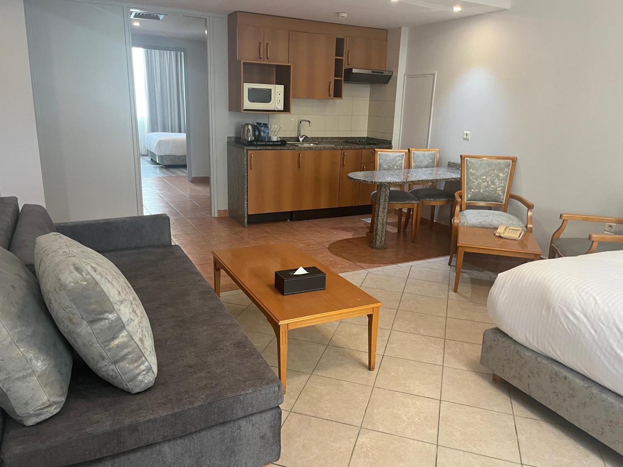 El Sheikh Suites Hotel Beirut Eksteriør bilde